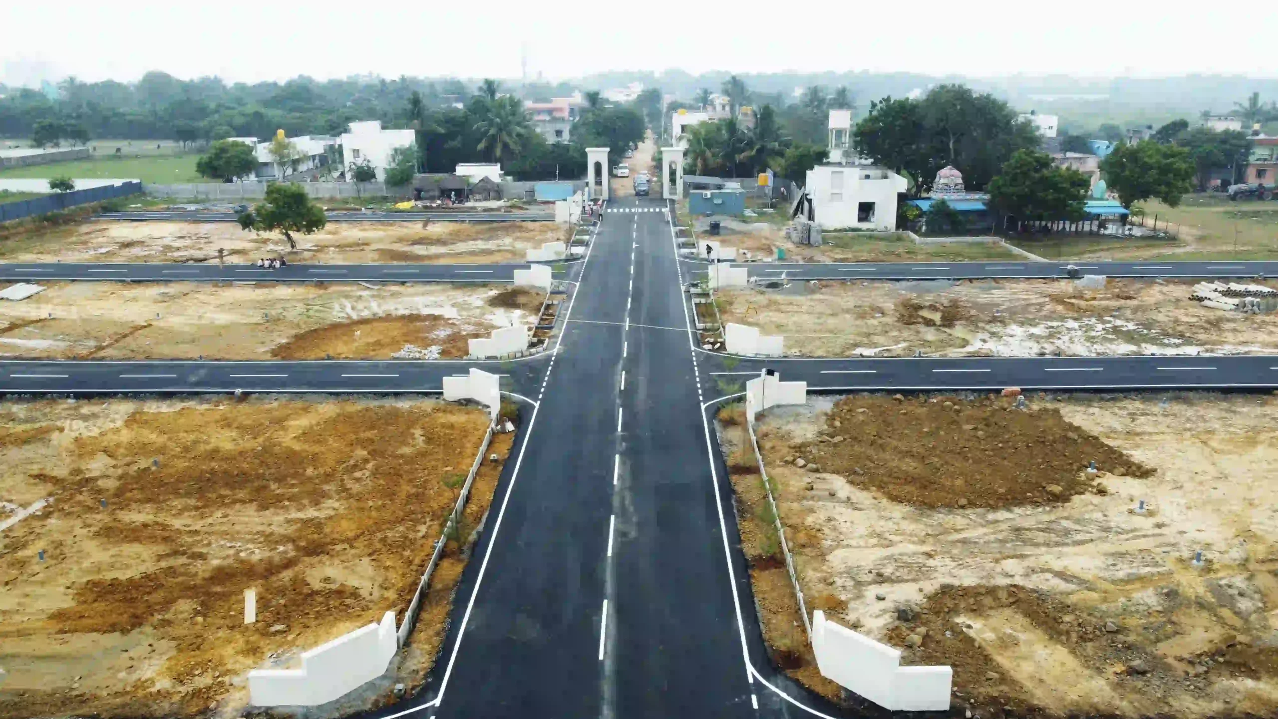 Elephantine Easton Enclave