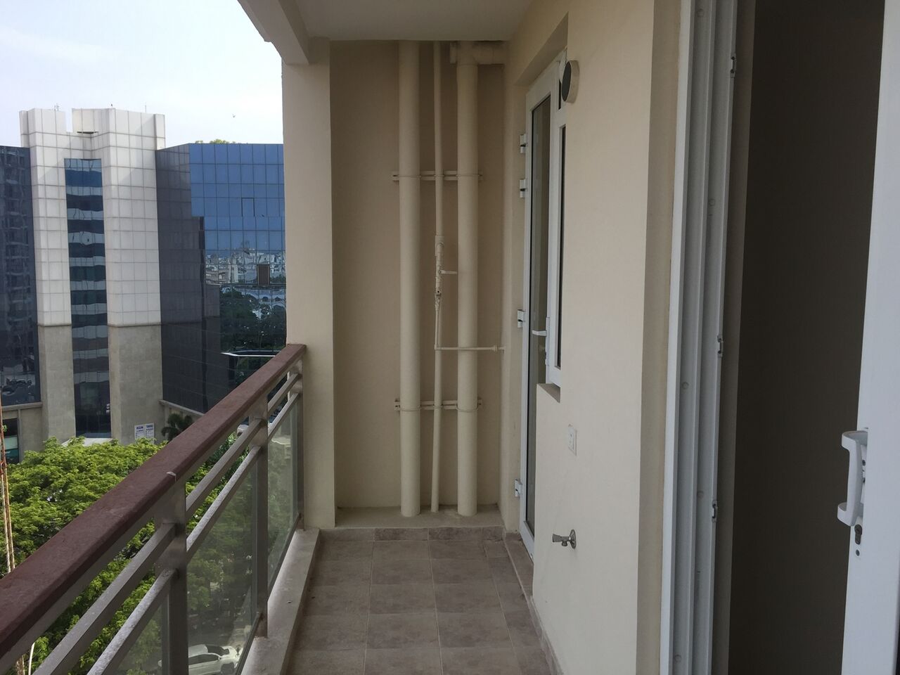 DLF Commanders Court Property for Sale in Chennai